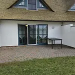 בית נופש Reihenmittelhaus Toraya *